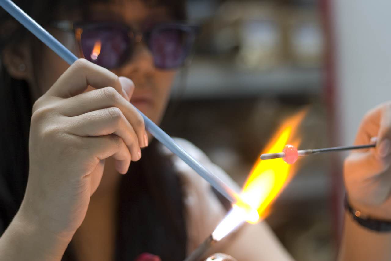 璀璨光影，匠心傳承——國家藝術基金項目“中國傳統手工藝玻璃燈工作品展”成功首演